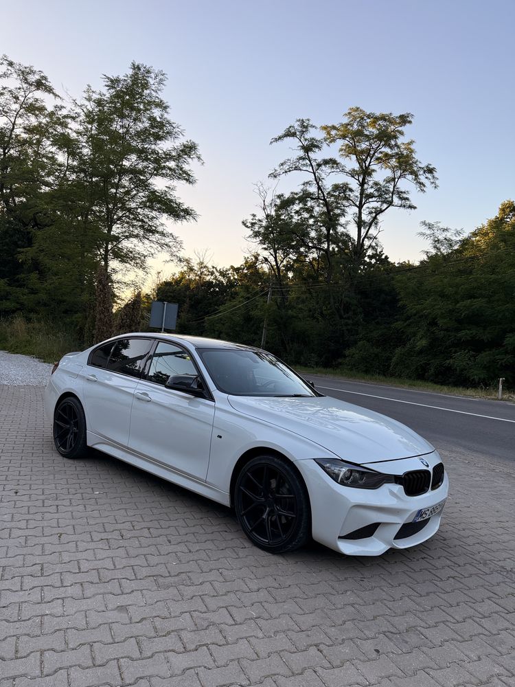 BMW F30 Pachet M, Jante R19 Zed, M interior