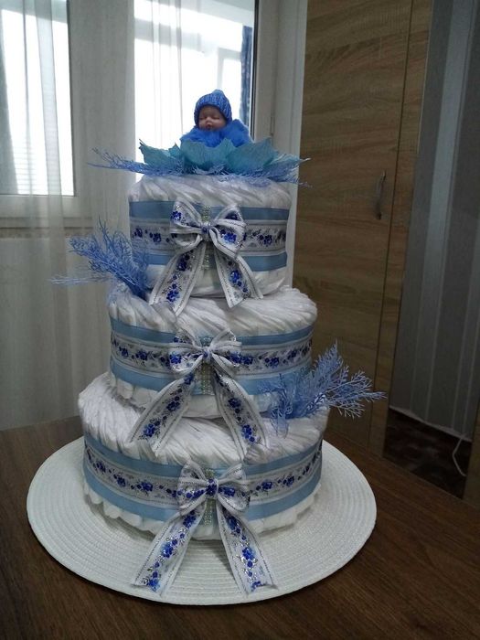 Torturi din pampersi pentru diverse evenimente