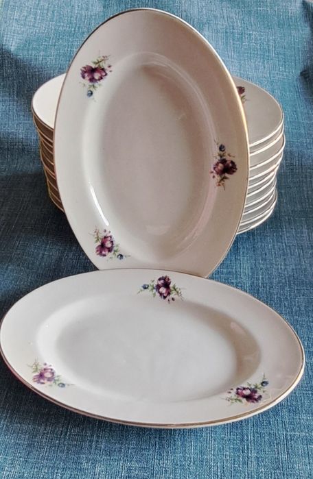 Порцеланови чинии