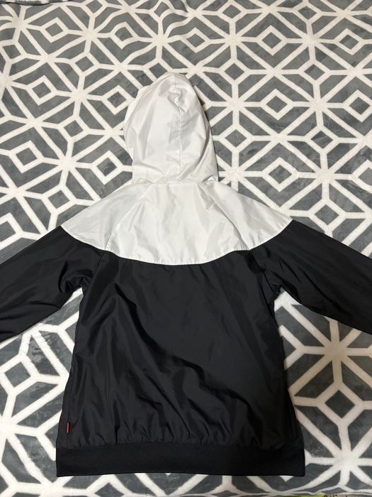 Geaca nike pentru copii marime S