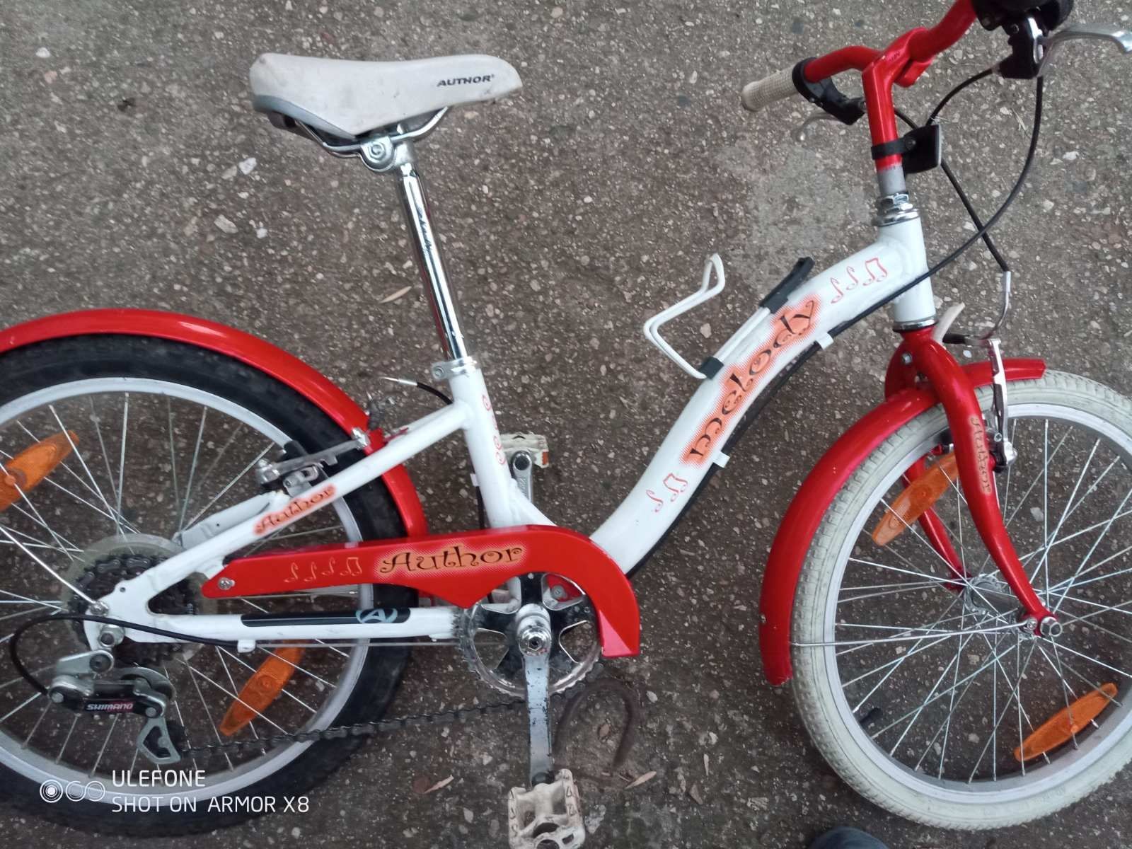 Продавам три броя детски колела.