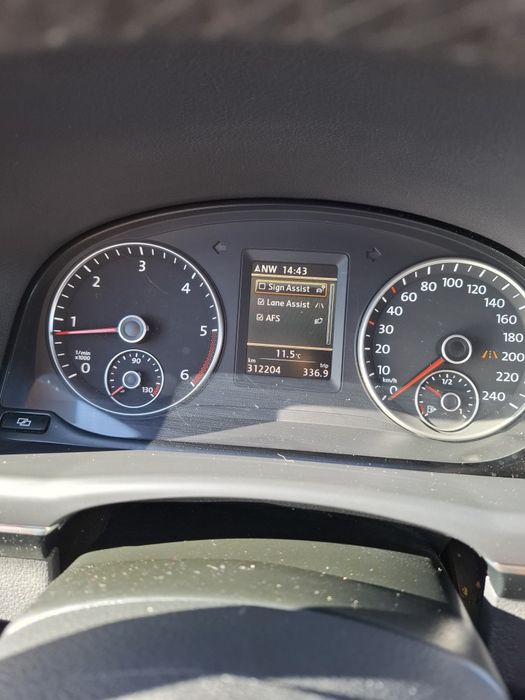 Volkswagen Touran 2.0 tdi 2012