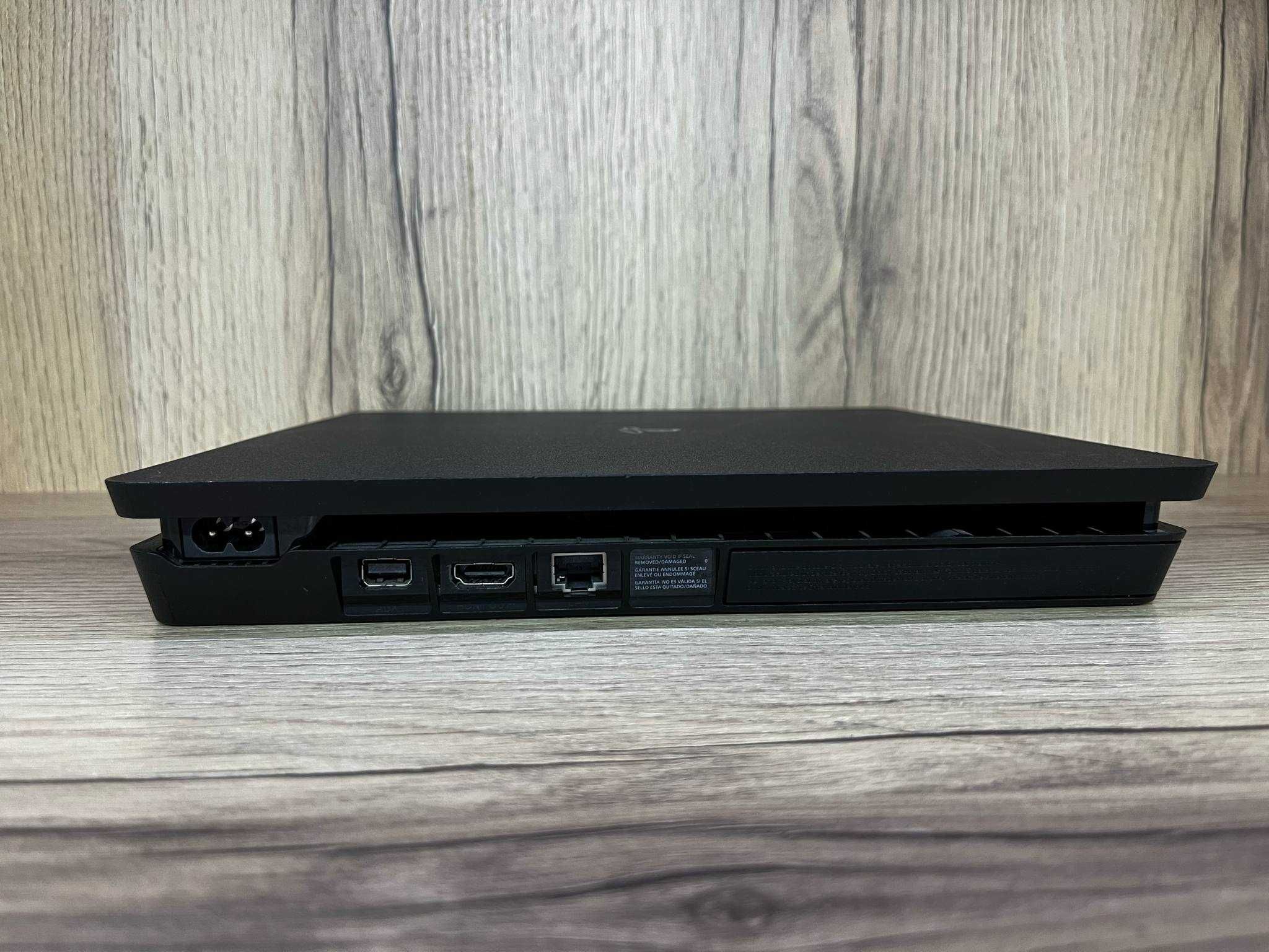 Конзола Playstation 4 -  CUH2216A
