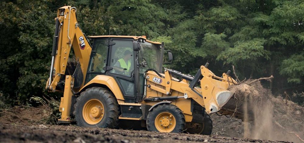 servicii Buldoexcavator / utilaje