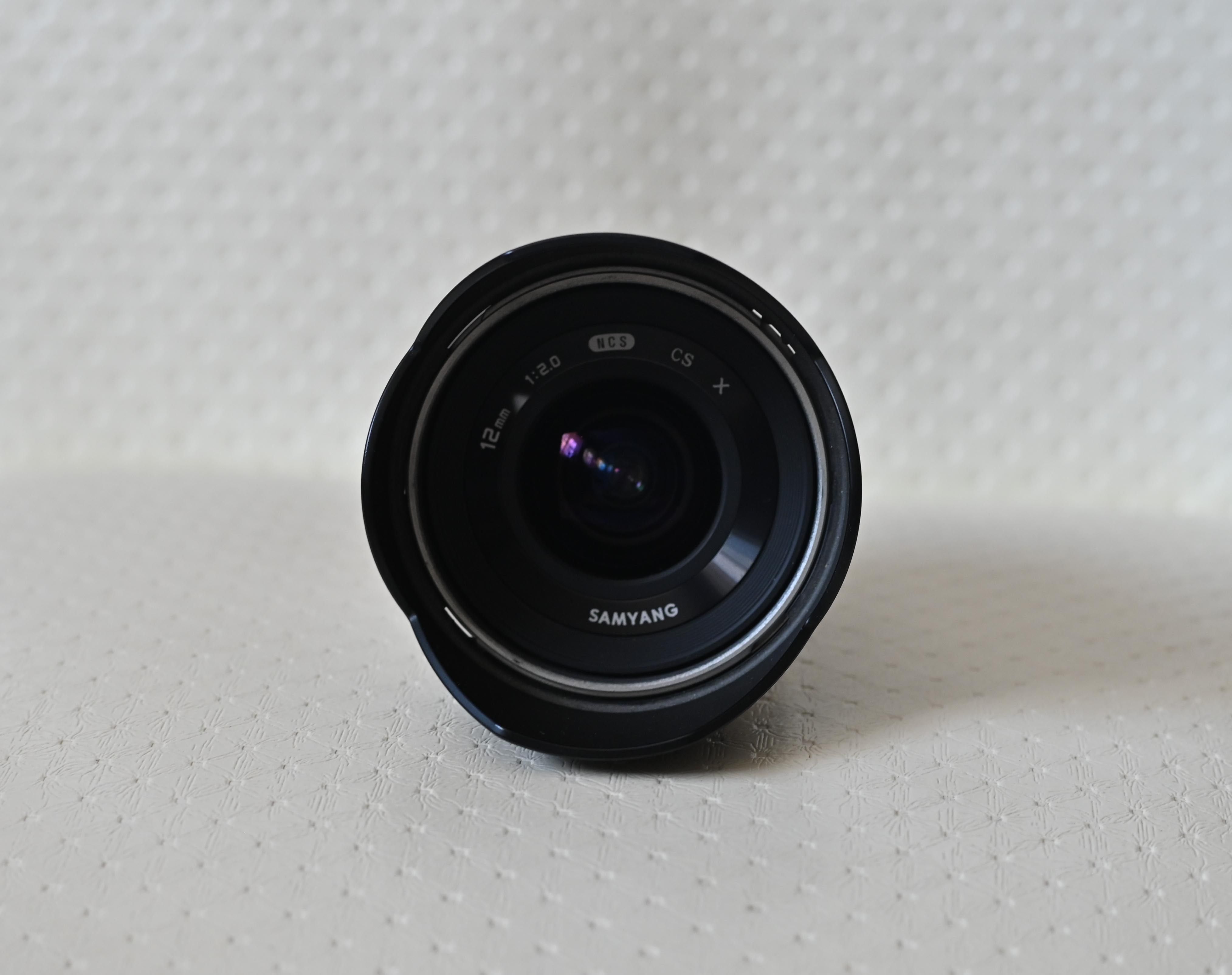Samyang 12/2.0 для FUJI
