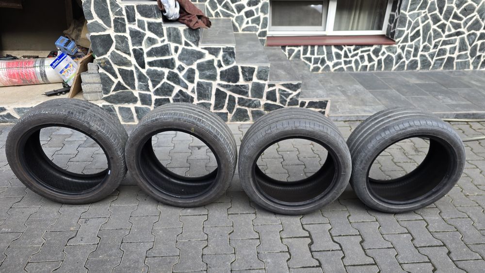 Vand anvelope 225 45 17 si 245 40 17