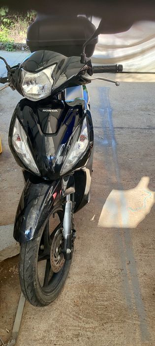Se vinde scuter Honda