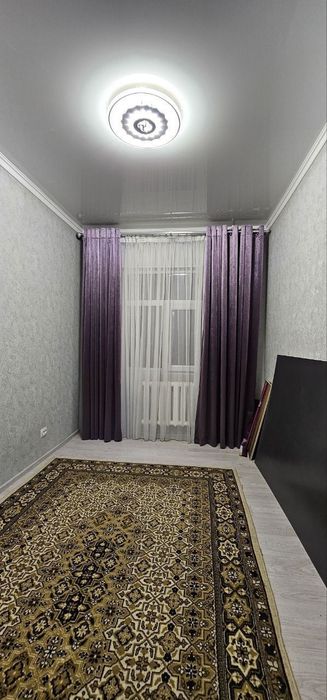 Юнусабад 10 2 комнатная на 3 этаже 5 этажного дома