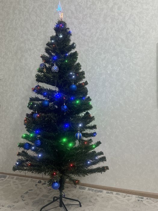 Продается елка б/у