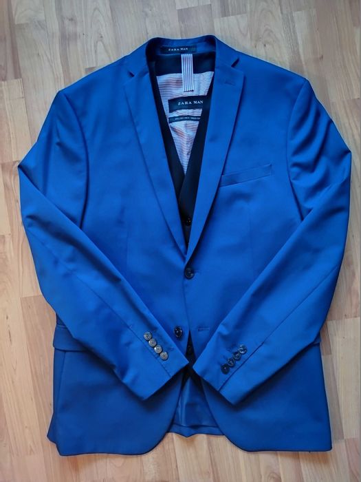 Костюм-двойка Zara (Испания),цвет электрик,оригинал,новый,р-р 48