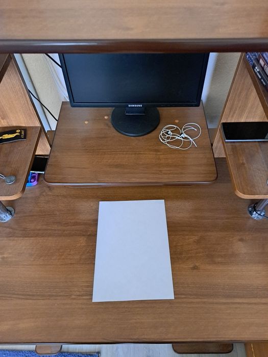 Стол компьютерный