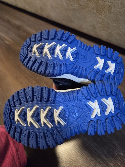 Детски ботуши нови