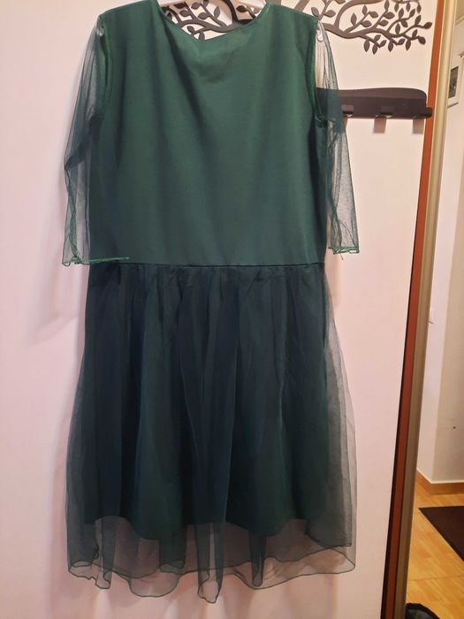 Rochie verde nouă