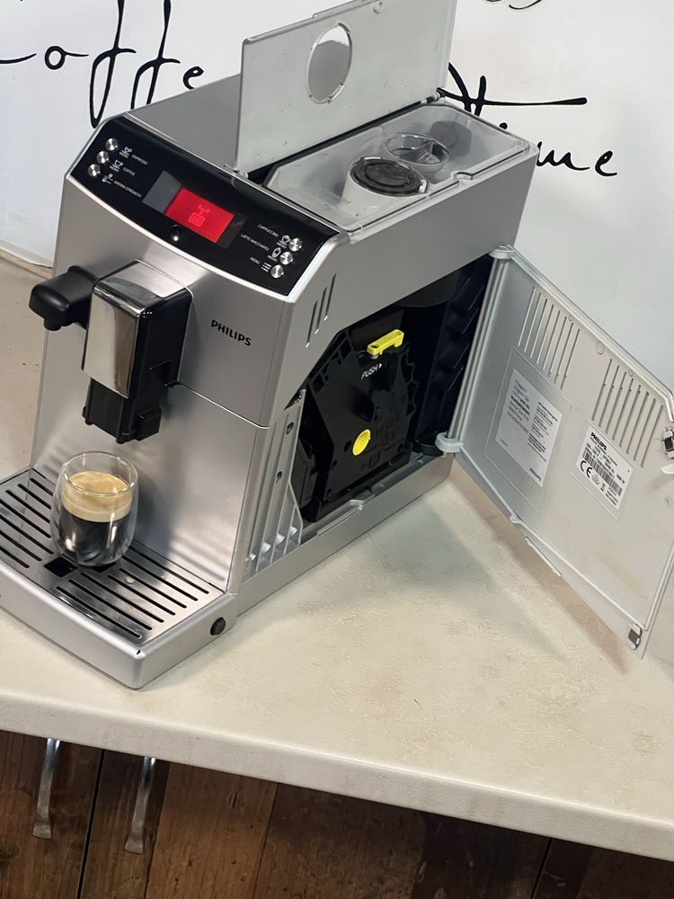 Кафемашина кафе автомат Philips 3551 с гаранция