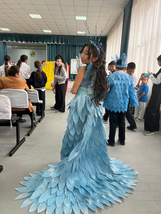 Продам платье осенний бал