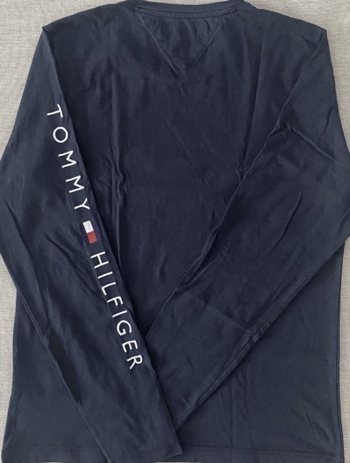 Tommy Hilfiger Блузи