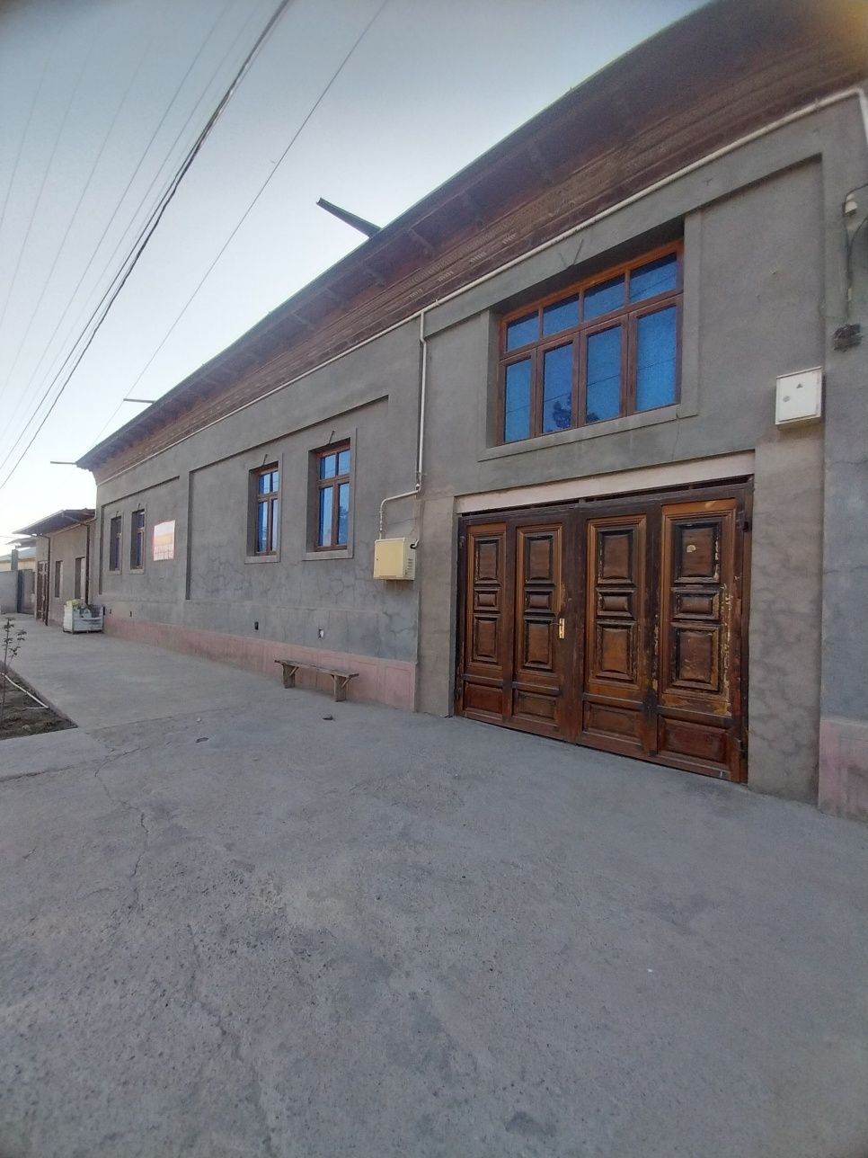 Sklad uchun Uy sotiladi. Продаётся дом . Назарбек катта ховли