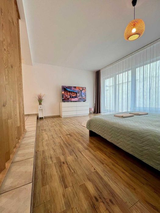 Garsoniera -la casa- zona centrala