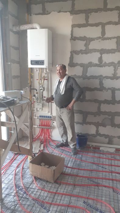 Сантехник вес спектр услуг.Монтаж холодный и горячий вода.Отопление,