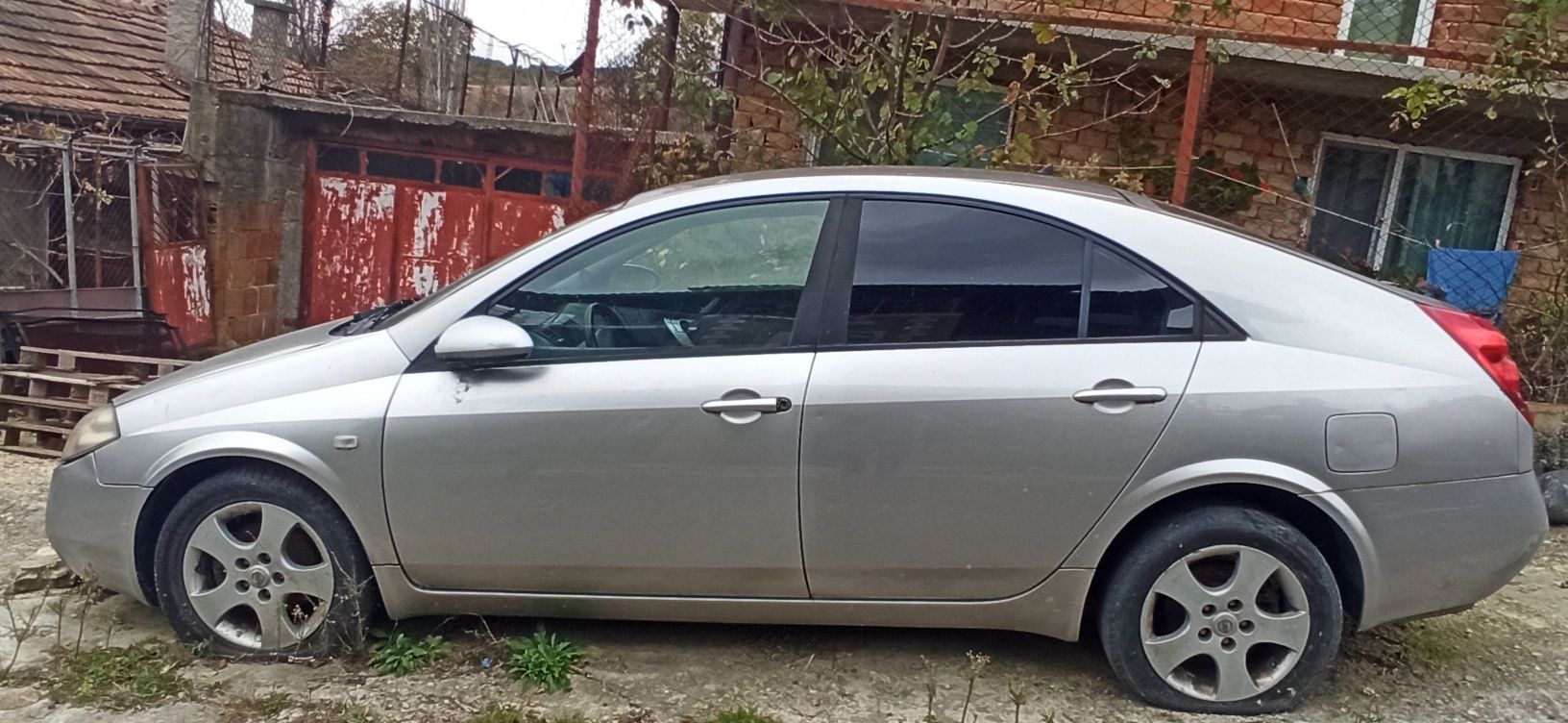 Nissan Primera (на части)