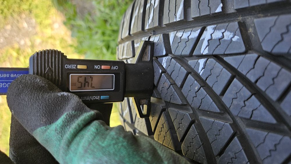 2бр гуми 215 65 17 ханкок