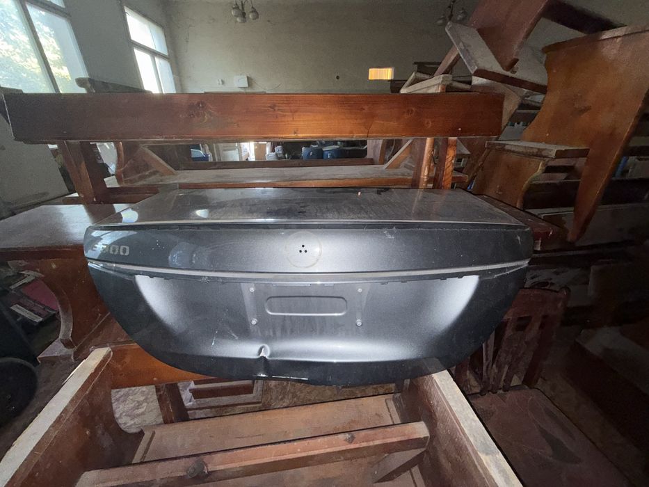 Оригинален заден капак/багажник за е класа w213