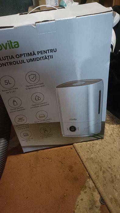 Umidificator de camera