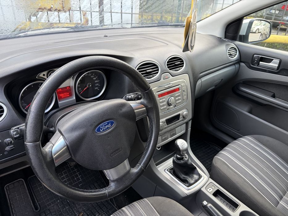 Ford Focus 1.6 benzina