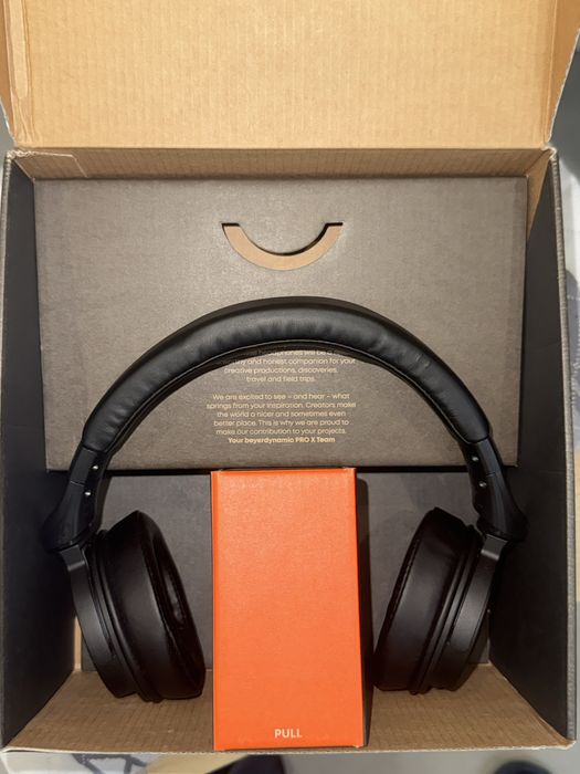 Продам наушники beyerdynamic 240pro