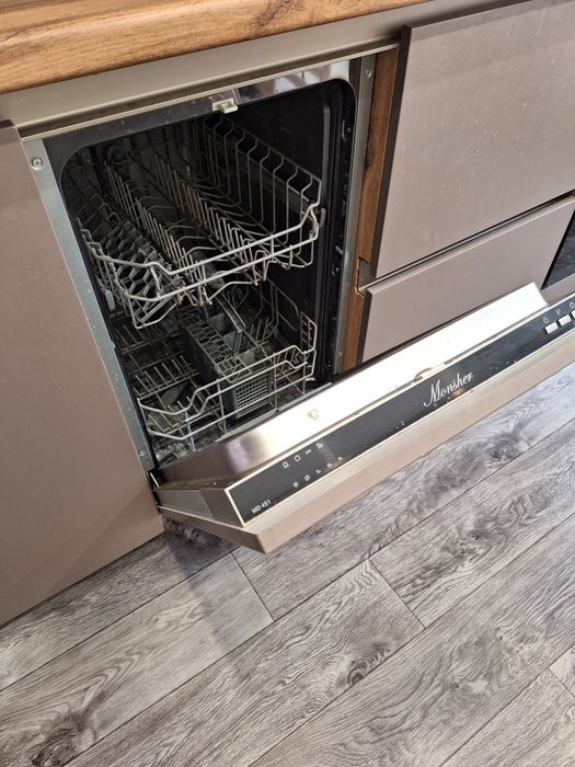 Продам посудомоечную машину monsher d451