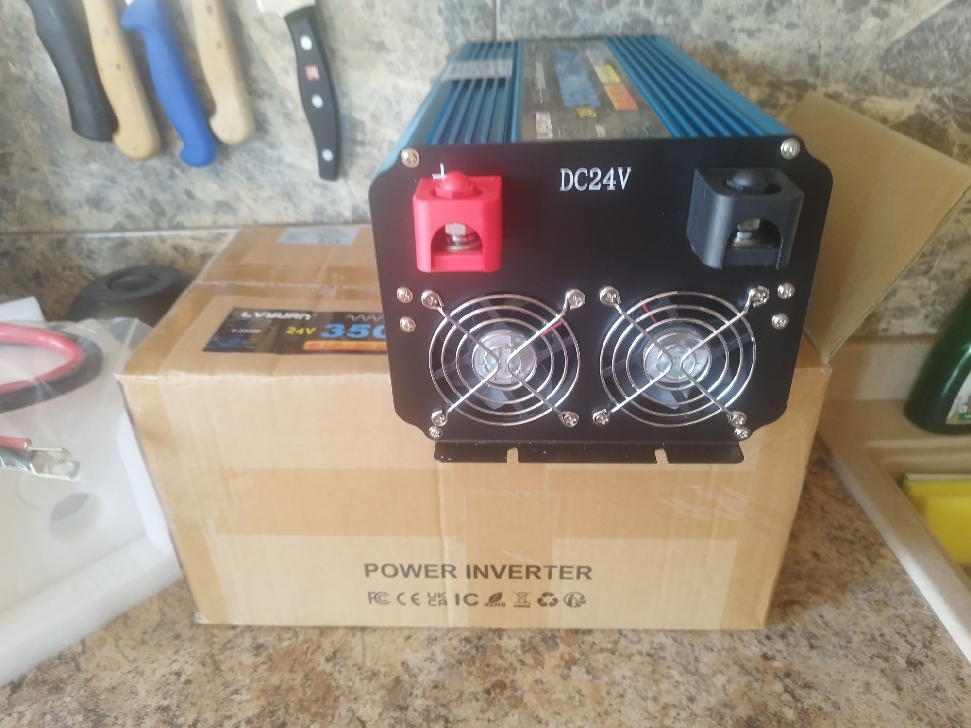 Инвертори от 24 на 220V и от 12 на 220V