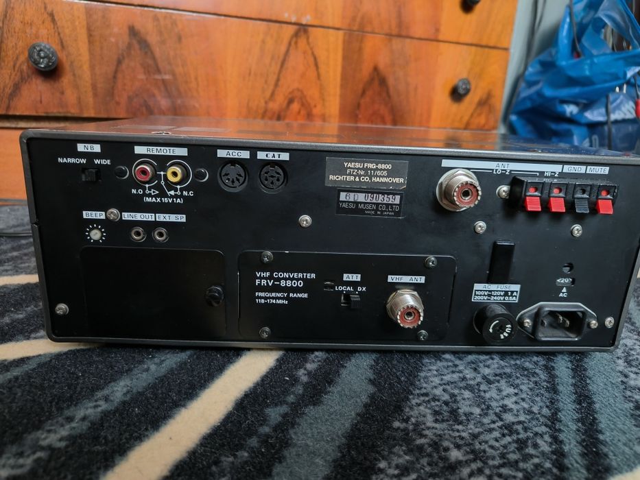 Radio receptor Yaesu Frg 8800