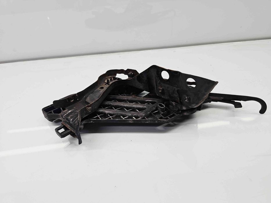 Suport far dreapta Skoda Octavia 2 Combi (1Z5) [Fabr 2004-2013] Faceli