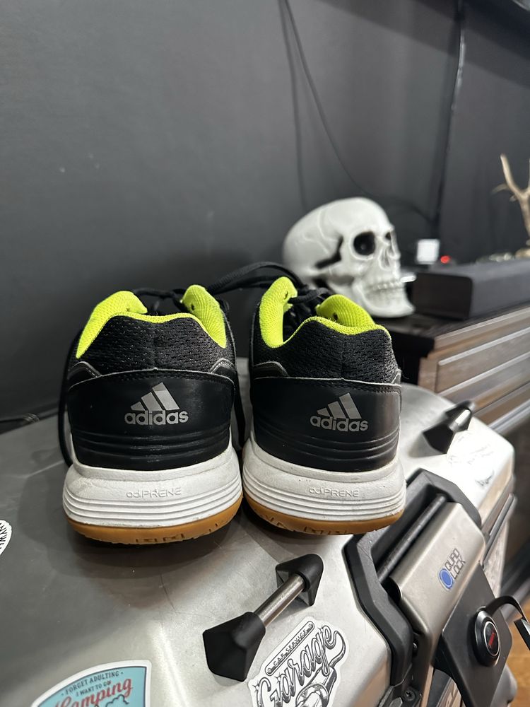 Adidas zapatillas essence 12 marime 45