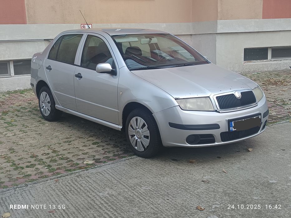 Vând Skoda Fabia motor 1.2 anul 2007 UNIC PROPRIETAR DE NOU