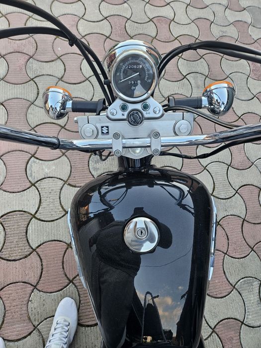 Suzuki marauder 250