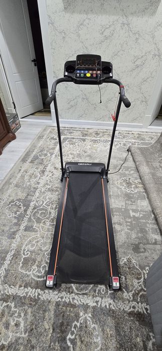 Беговая дорожка сотилади