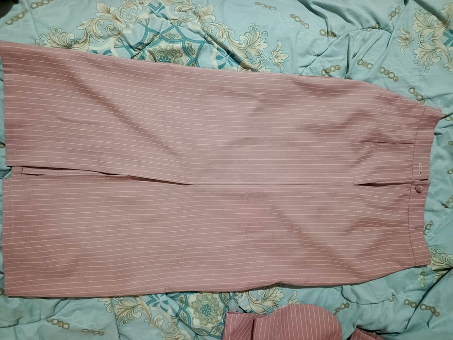 Kastyum+yubka.kuzgi mato qalin, astarli