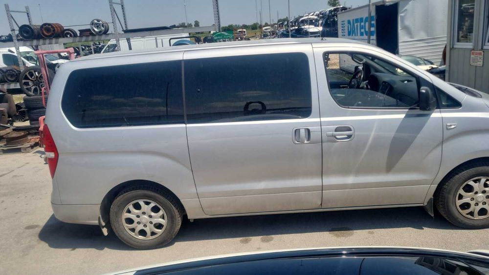 Hyundai H-1 2.5CRDI