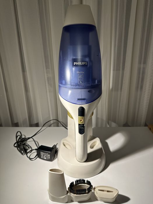 Ръчна мини прахосмукачка Philips, сухо и мокро почистване