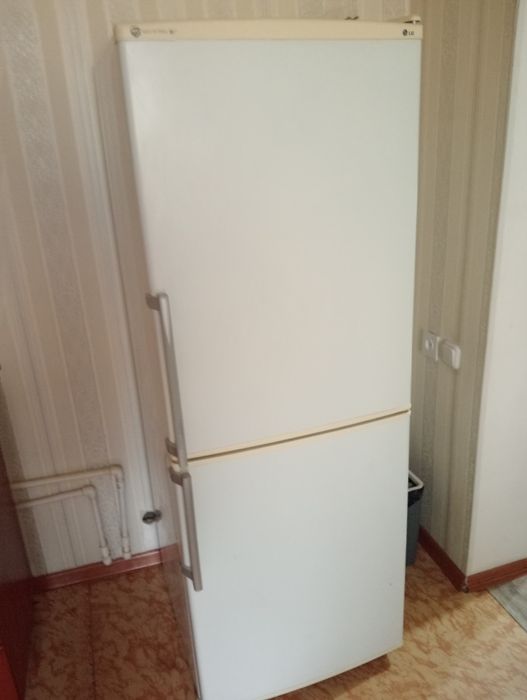 Холодильник продам