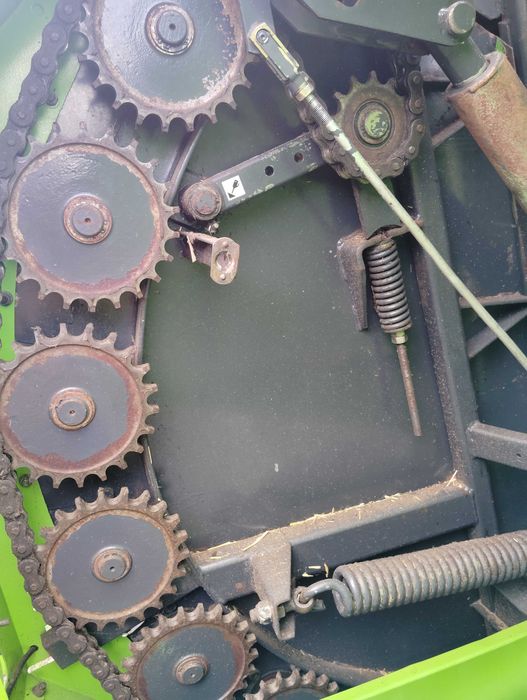 Presă balotiera rotundă  deutz Fahr KRONE kr 120