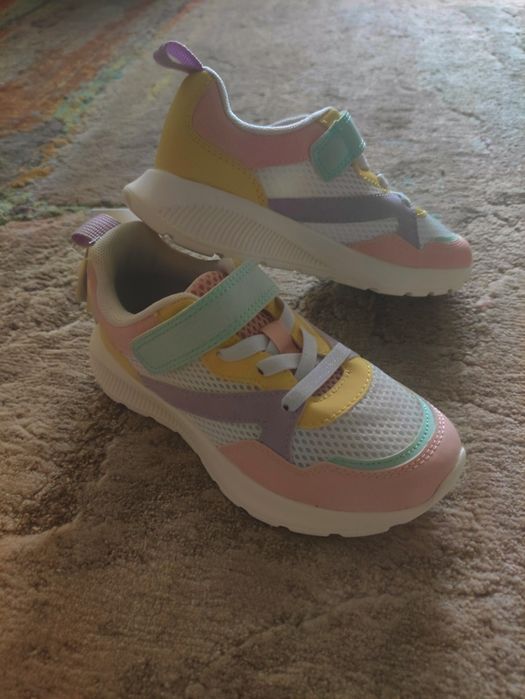 Adidași fete măsura 29
