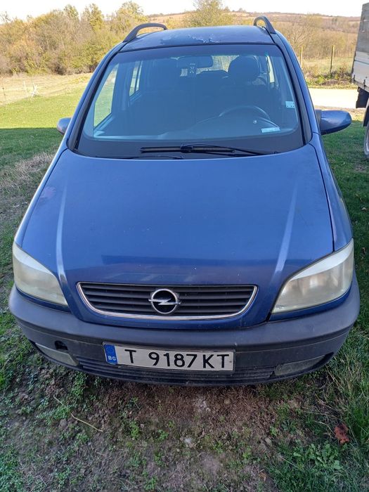 Продавам Opel zafira
