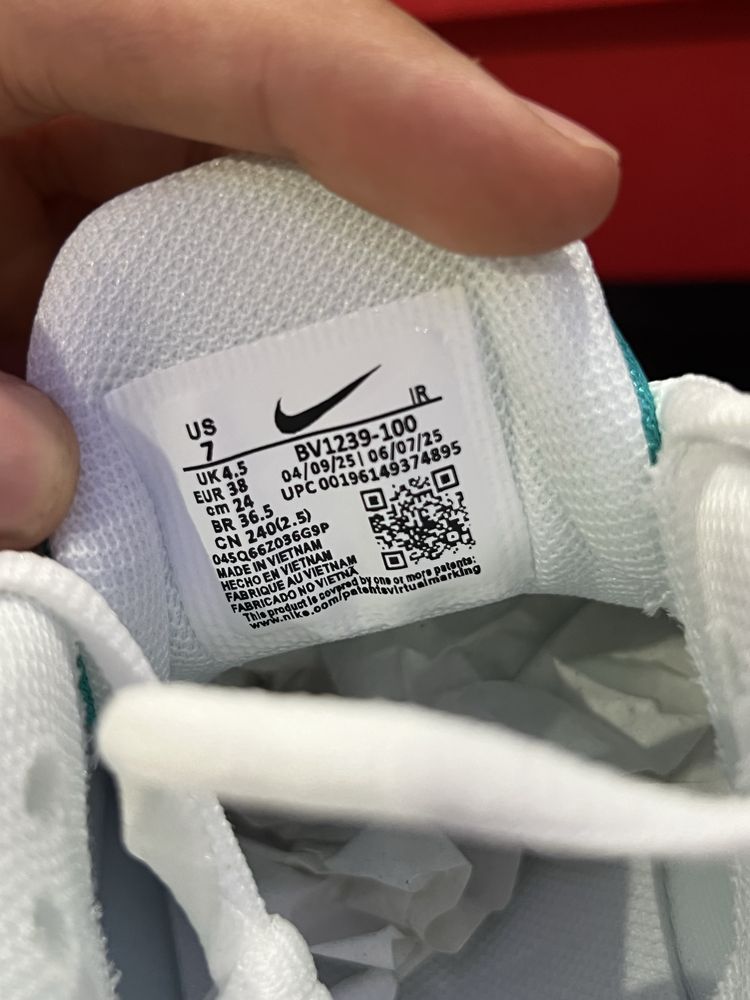 Дамски Маратонки Nike air Max Plus White - 38-ми номер