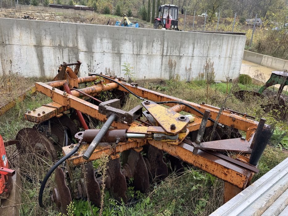 Продавам дискова брана с пияно колело