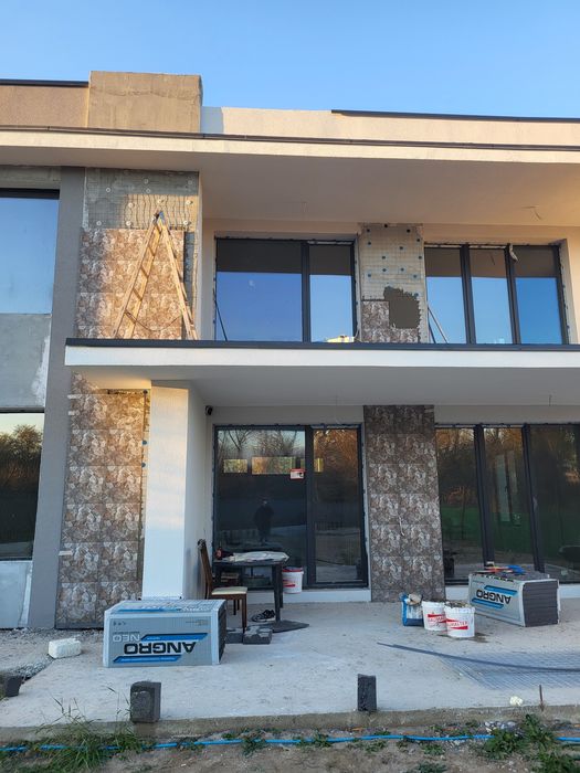 Извършвам ремонти