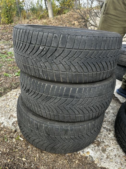 Anvelope de iarna de diferite dimensiuni