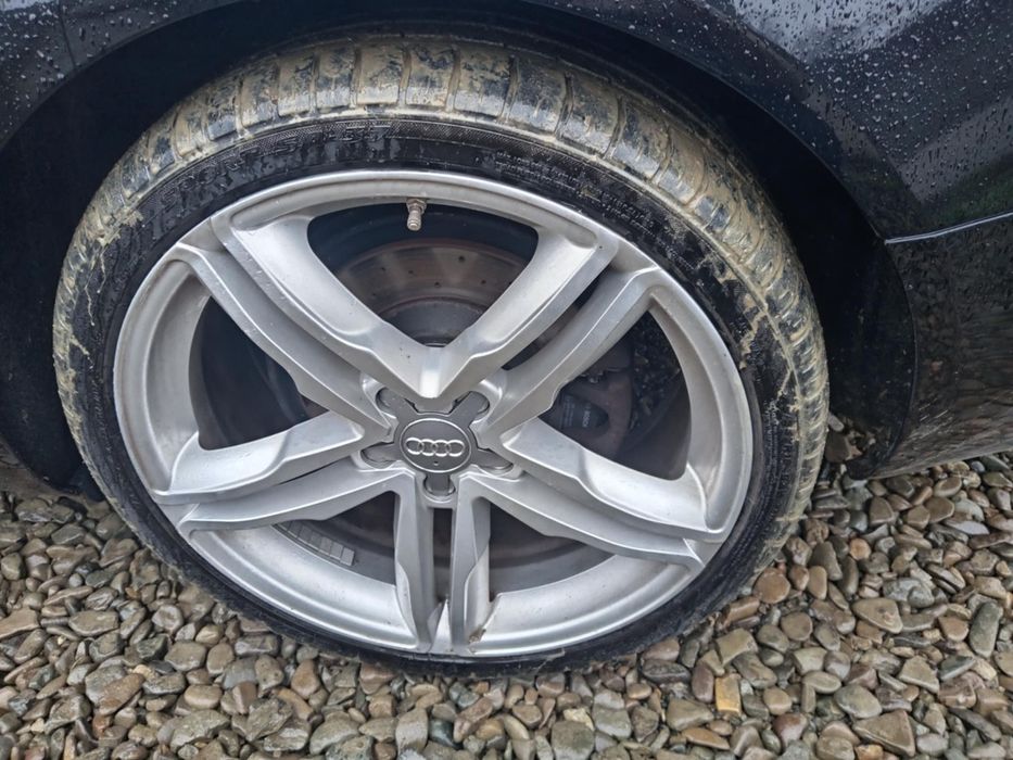 Vând jante r19 Audi