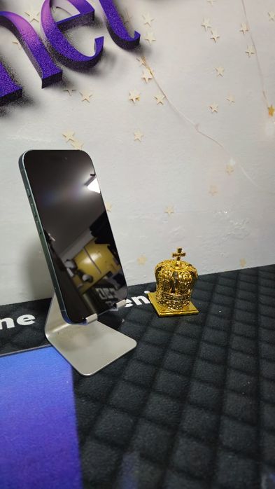 iPhone 16 5G 128GB Baterie:100%. 16 Cic Încarcare.Preṭ fix!